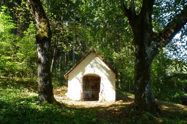 4-nh-kapelle1-p1070601-karlskapelle-fotovfBA4C2B81-88B1-593C-89D6-6D4354D9474D.jpg