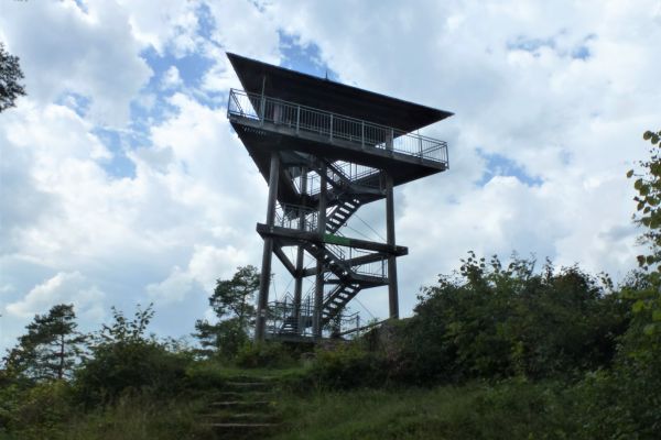 p1110066-be-aussichtstturm-vfrauenknechtEF85A962-6DEE-3452-C95E-775574D7C946.jpg