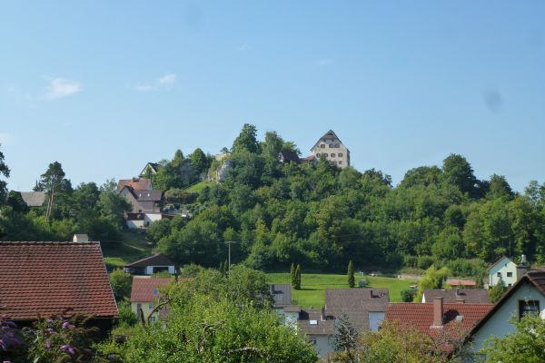 ha-burghartenstein-p1110188-vfrauenknechtED4C18D9-08DE-6260-E03D-1149AB71B932.jpg